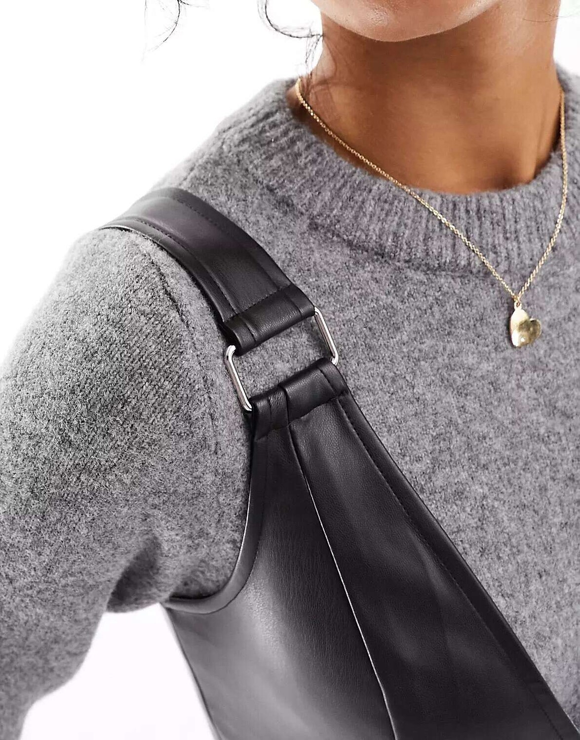 

Черное платье из искусственной кожи с пряжкой Miss Selfridge