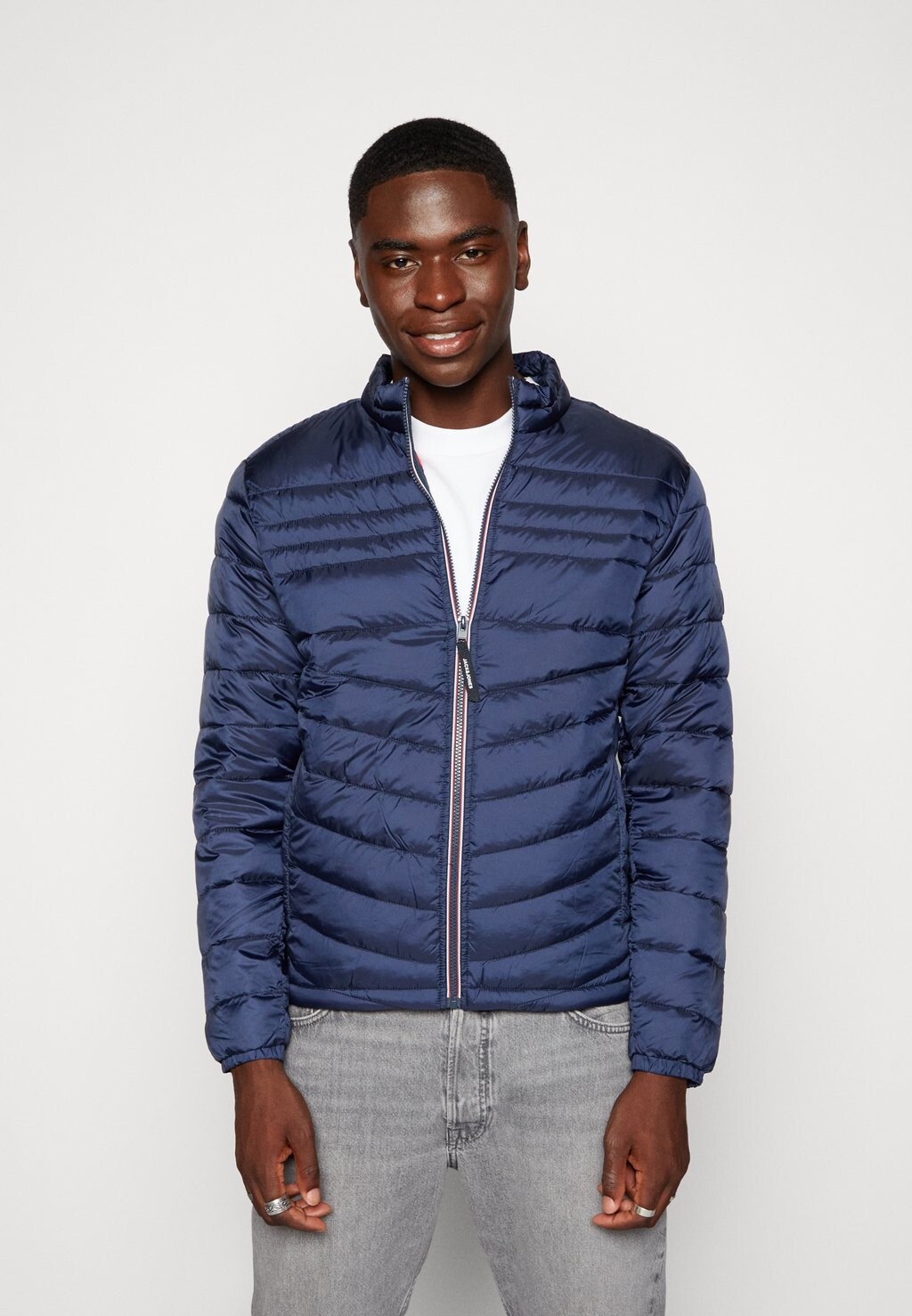 

Зимняя куртка Jack & Jones JJEHERO PUFFER COLLAR, цвет navy blazer