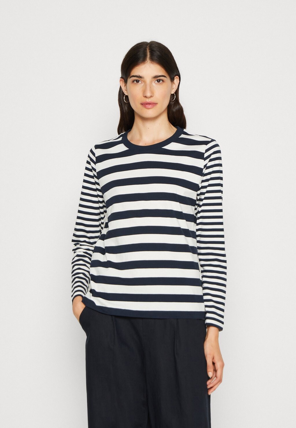 

Топ с длинными рукавами STRIPE edc by Esprit, темно-синий