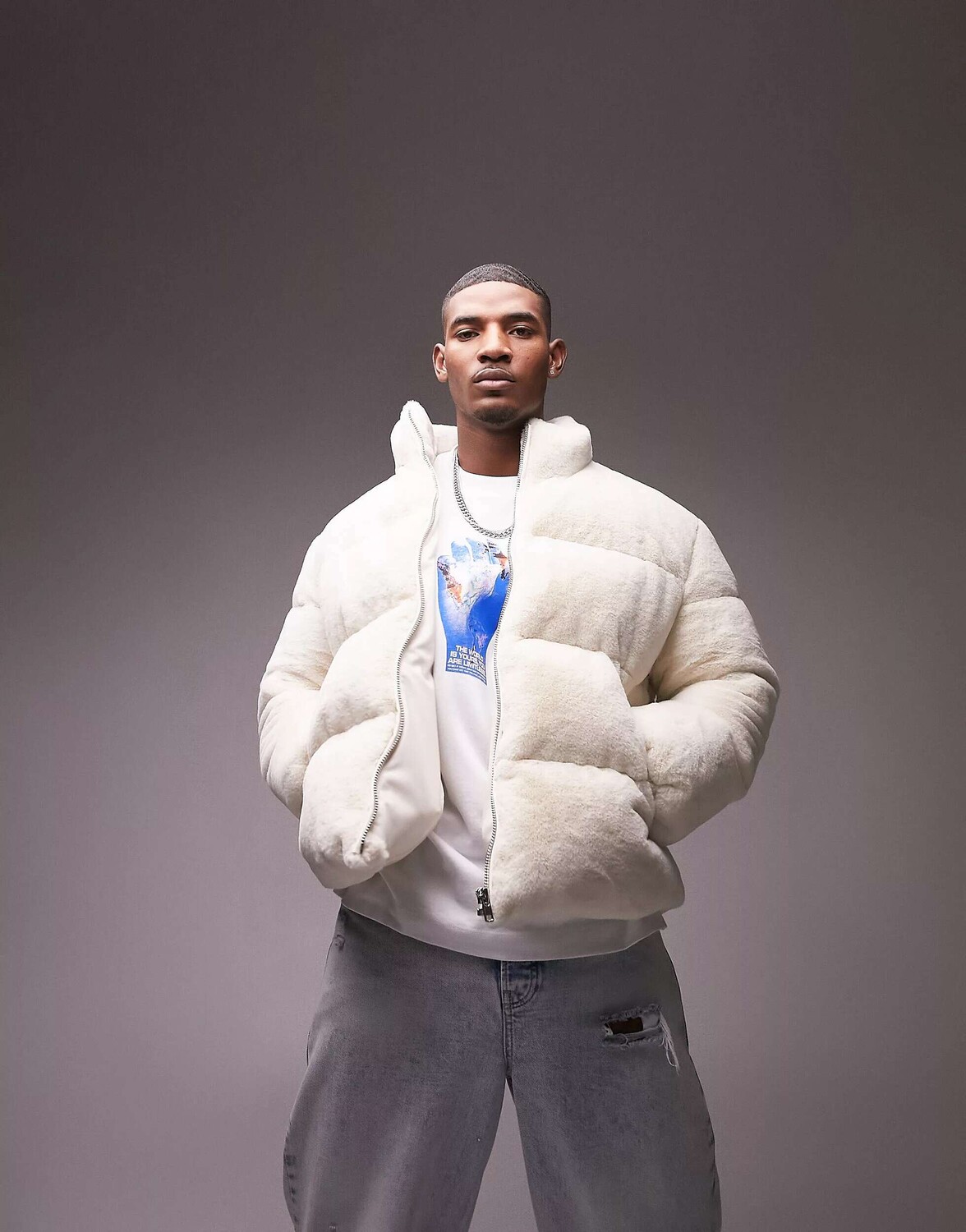 

Белый плюшевый пуховик Topman