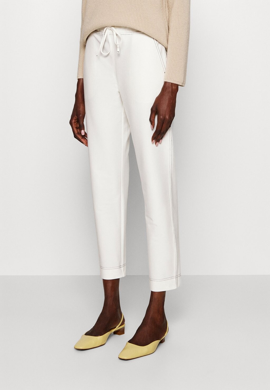 

Джинсы свободного кроя Max Mara Leisure