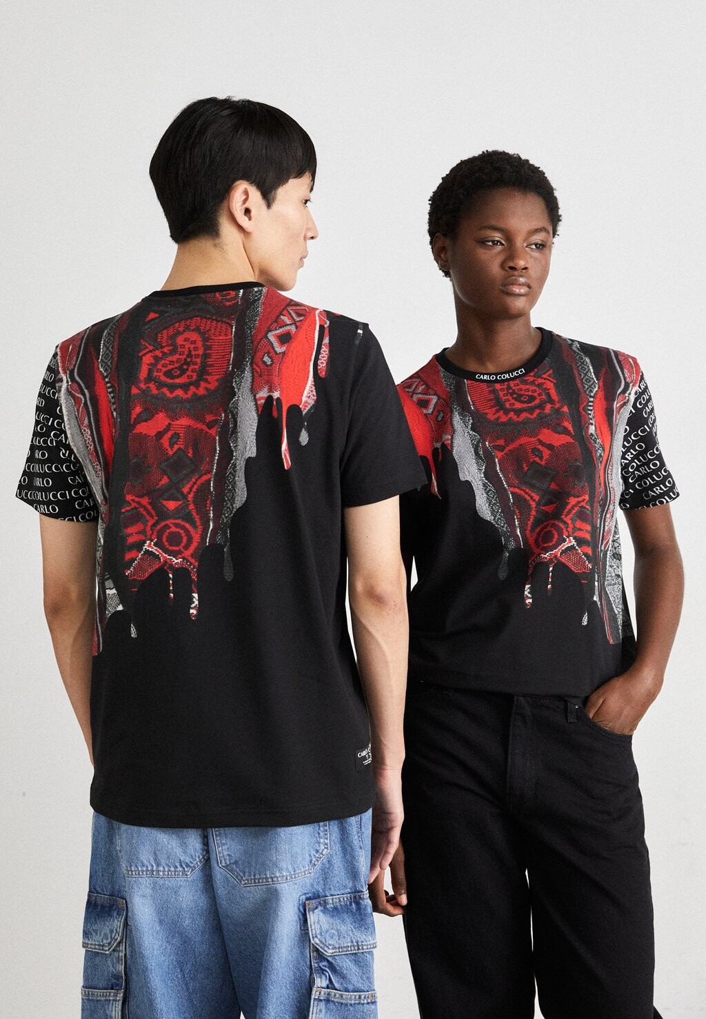 

Футболка с принтом UNISEX Carlo Colucci, цвет black