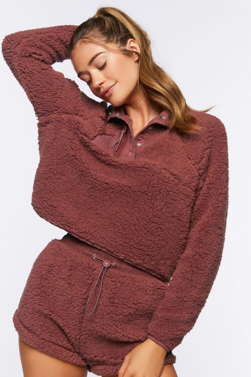 

Шорты Active из искусственной овчины Forever 21