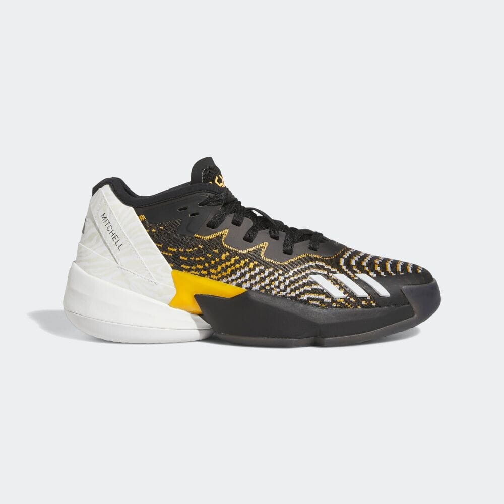 

Кроссовки Adidas HR0720