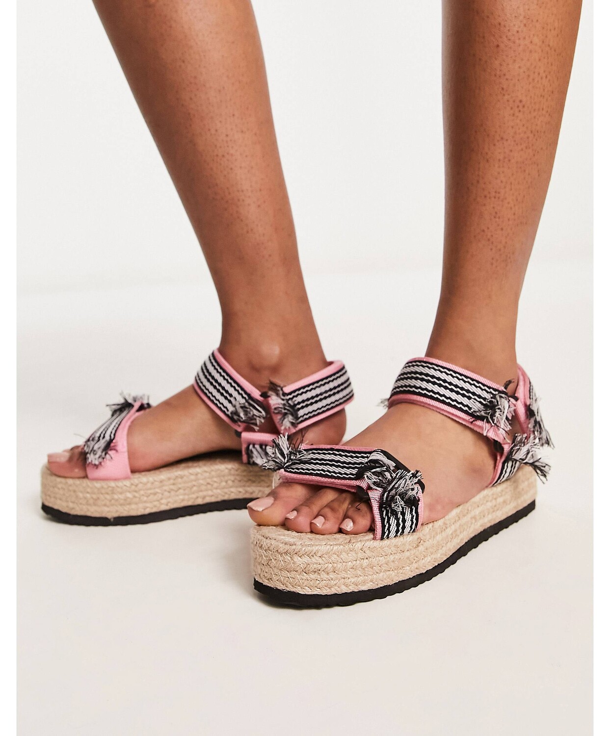 

Розовые спортивные эспадрильи ASOS DESIGN Junction