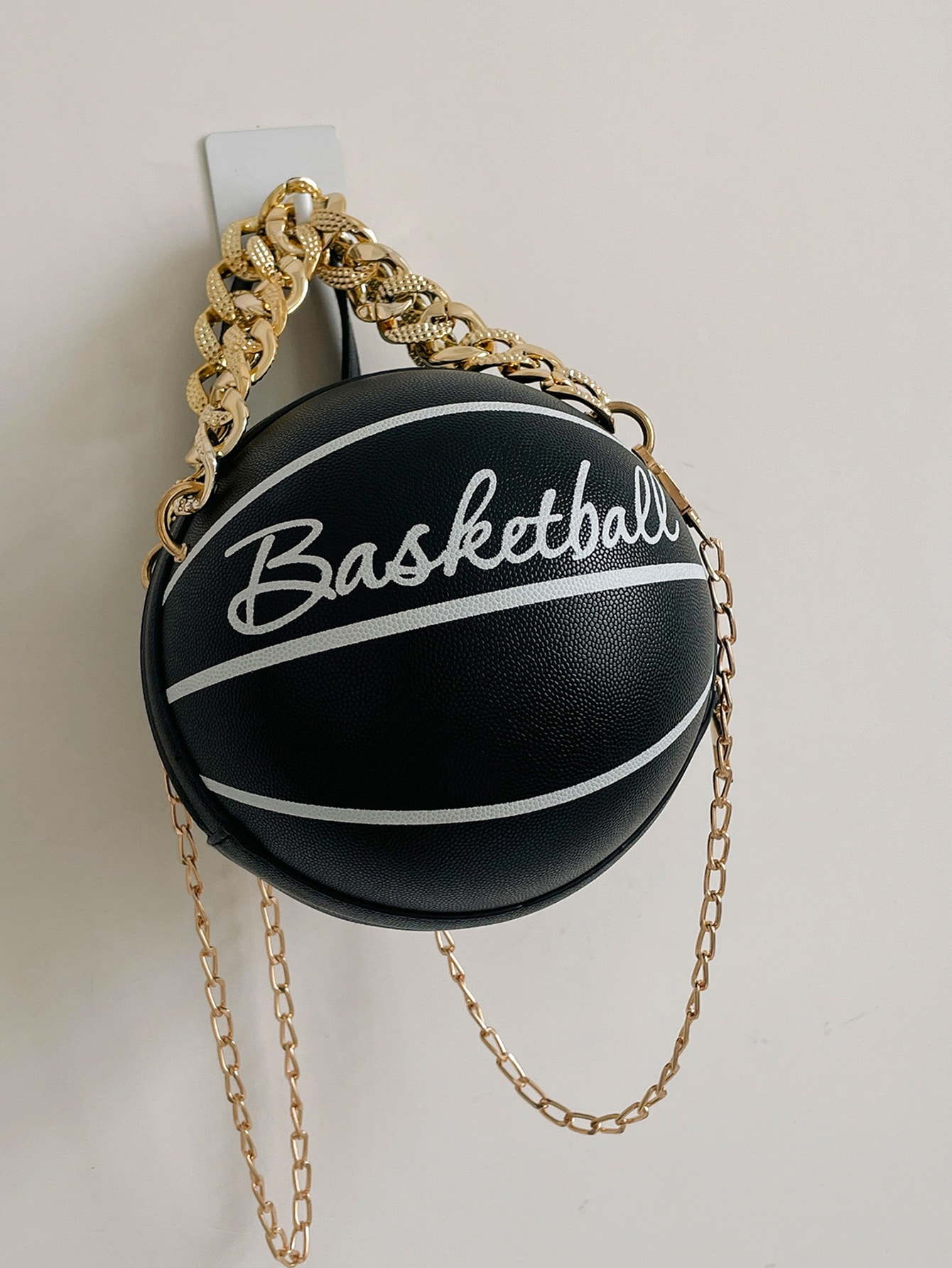 цена Легкая деловая повседневная мини-баскетбольная дизайнерская круглая сумка с цепочкой для девочек-подростков, черный