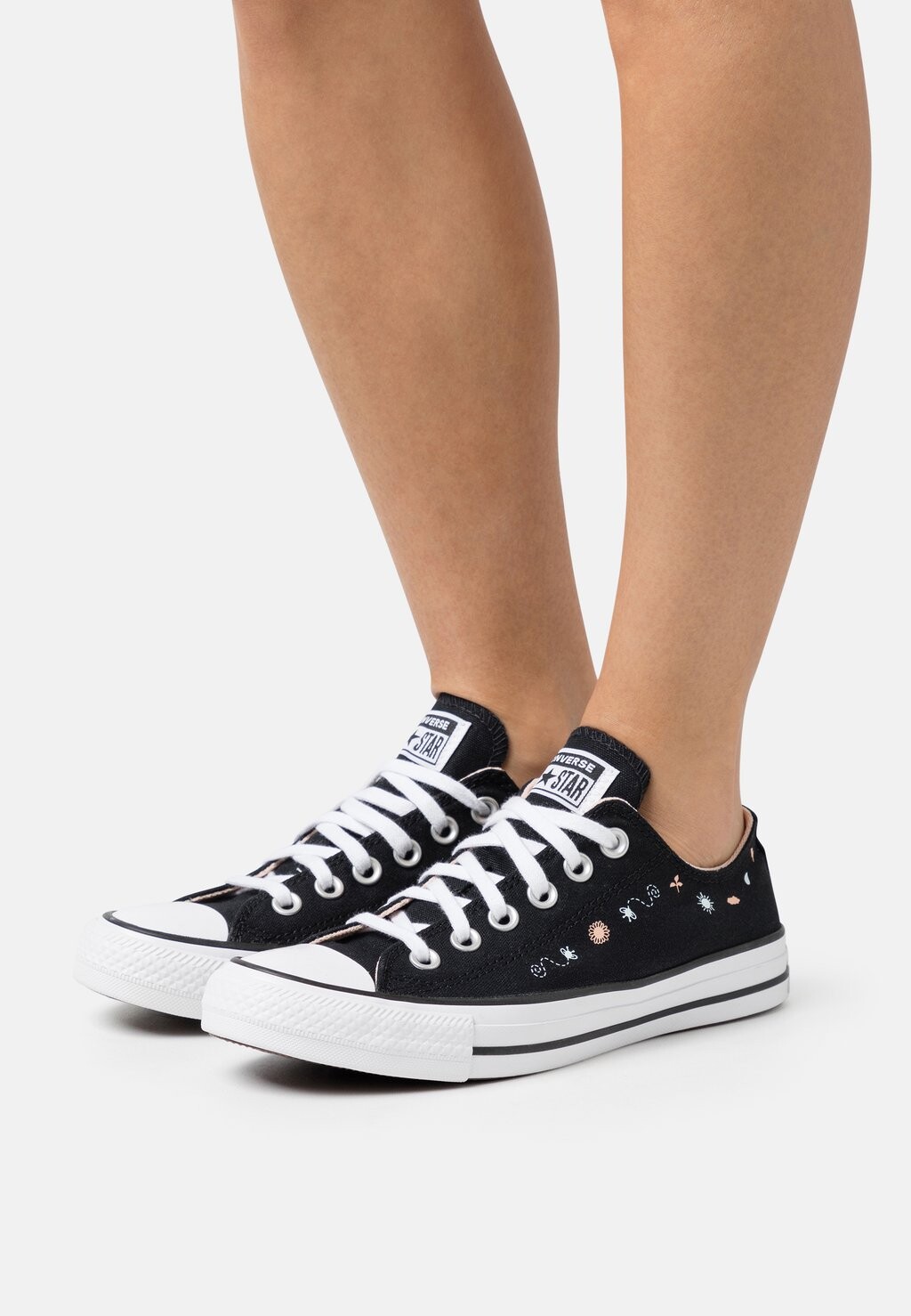 

Кроссовки Converse