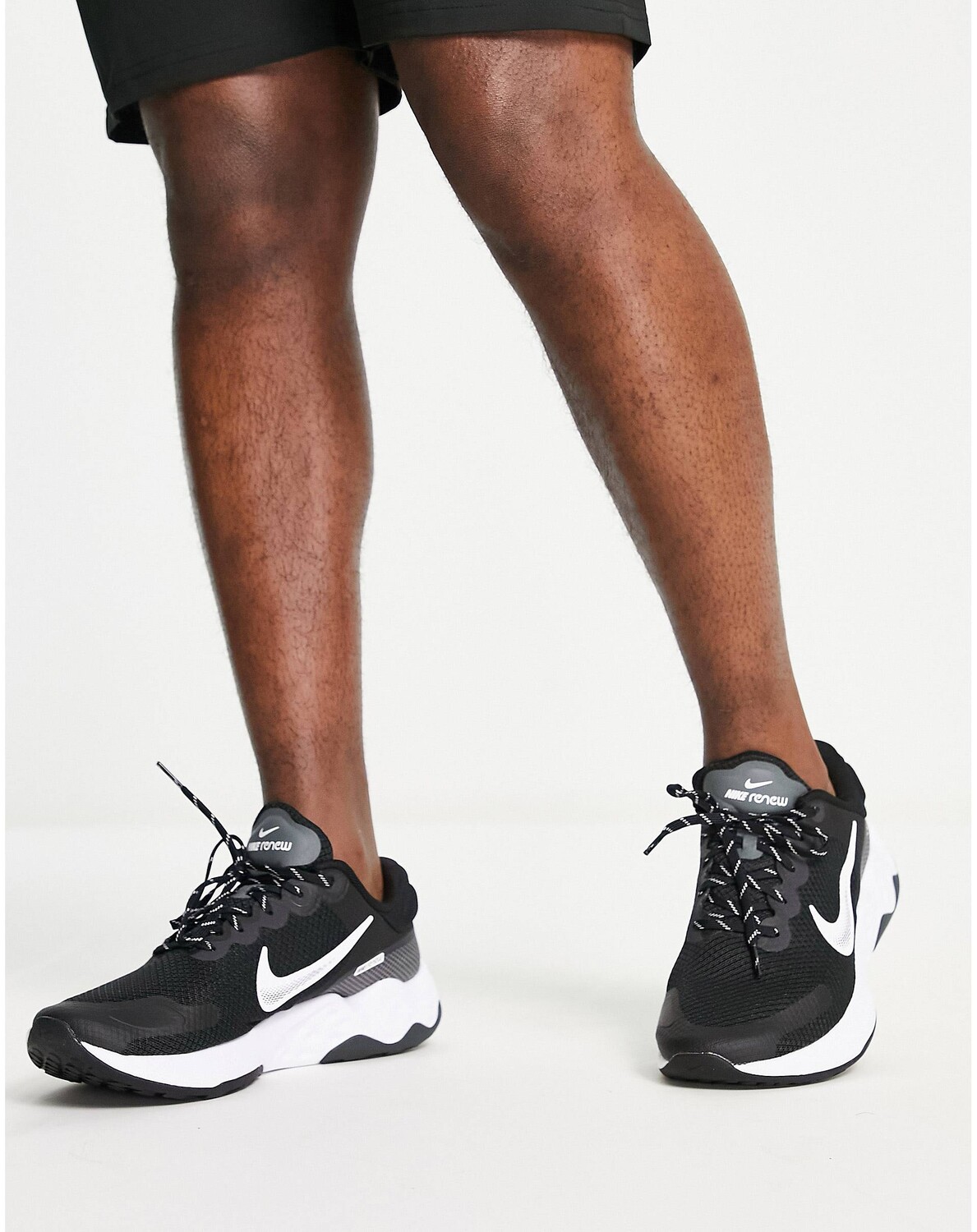 

Черно-белые кроссовки Nike Training Renew Ride 3, Черный