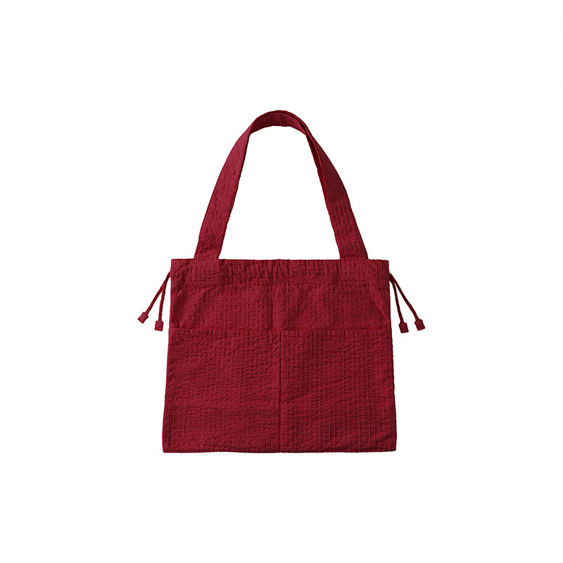 

Сумка Muji Idee с вышивкой, красный
