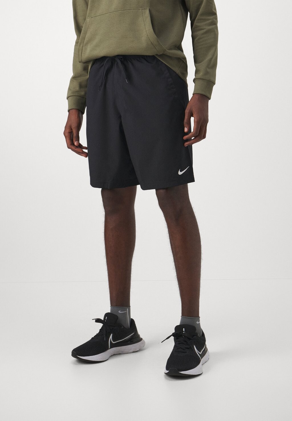 

Спортивные шорты Form Short Nike, цвет black/white