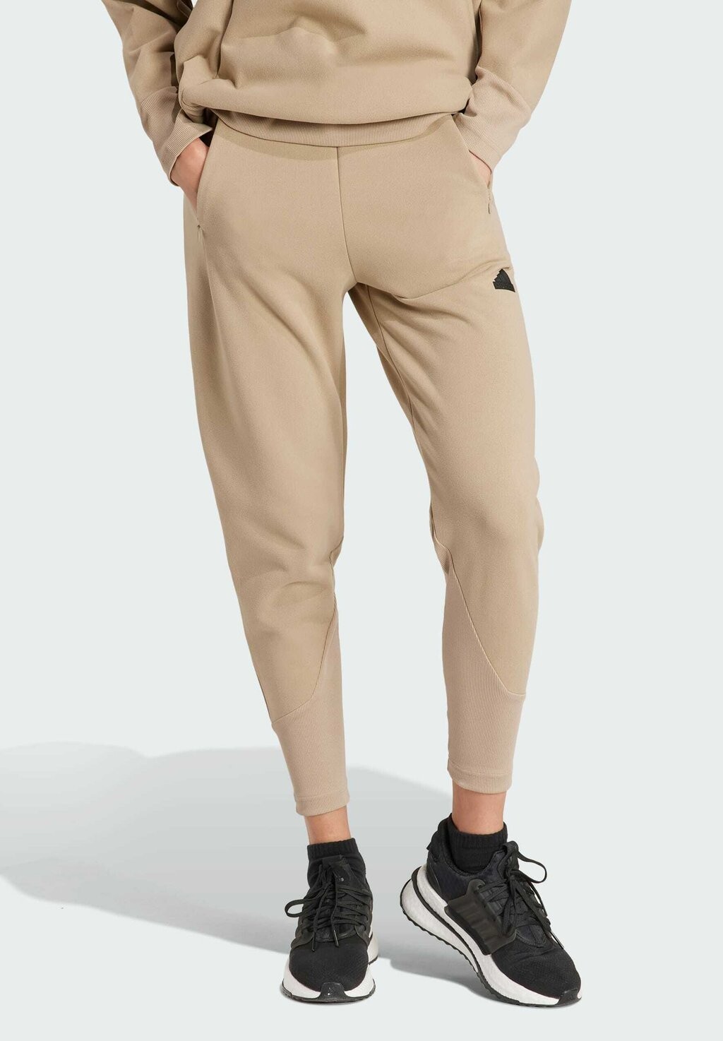 

Спортивные штаны WINTERIZED adidas, бежевый
