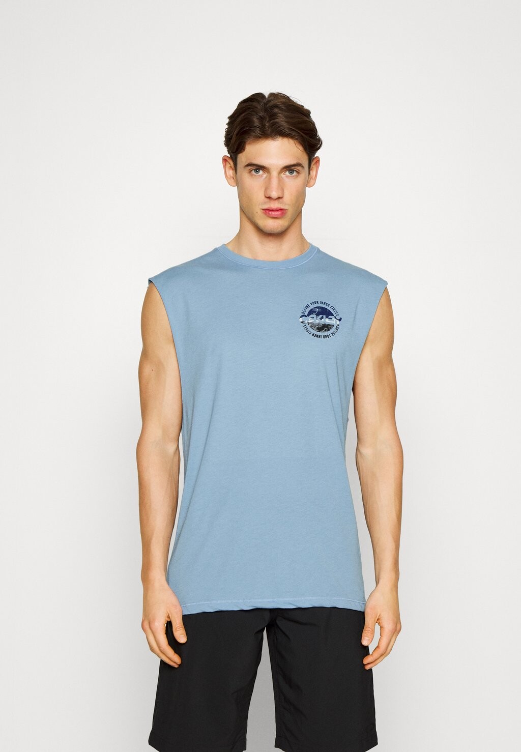 

Топ INNER CIRCLE SLEEVELESS Oakley, светло-синий