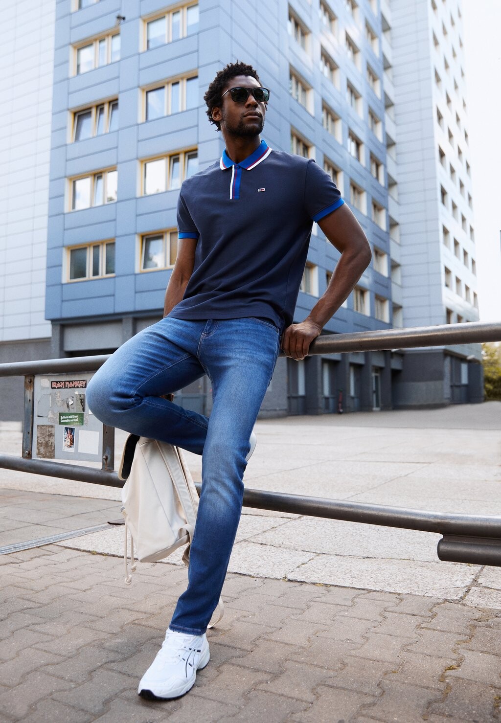 

Джинсы облегающего кроя Tommy Jeans