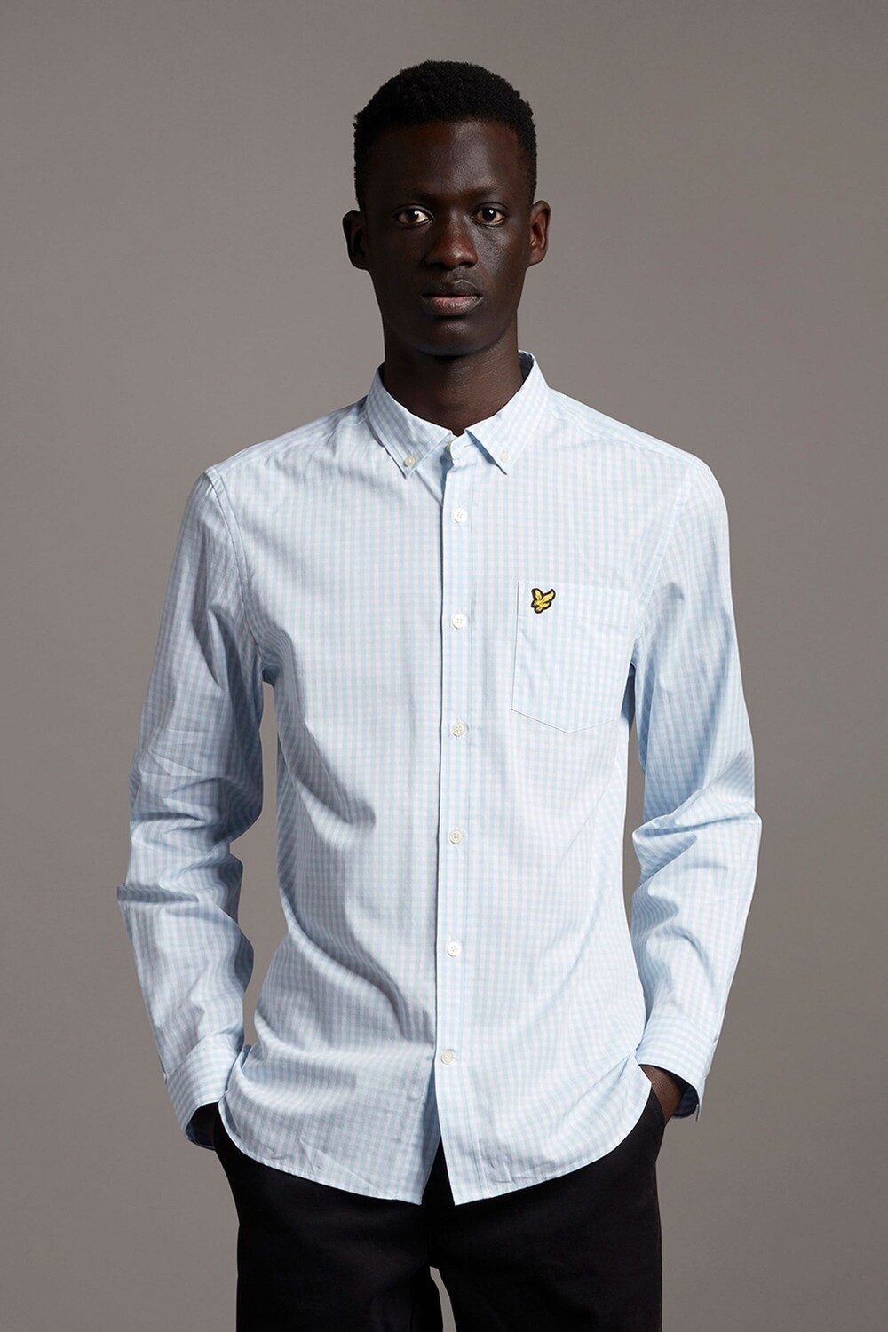 

Синяя рубашка узкого кроя в мелкую клетку Lyle & Scott, синий