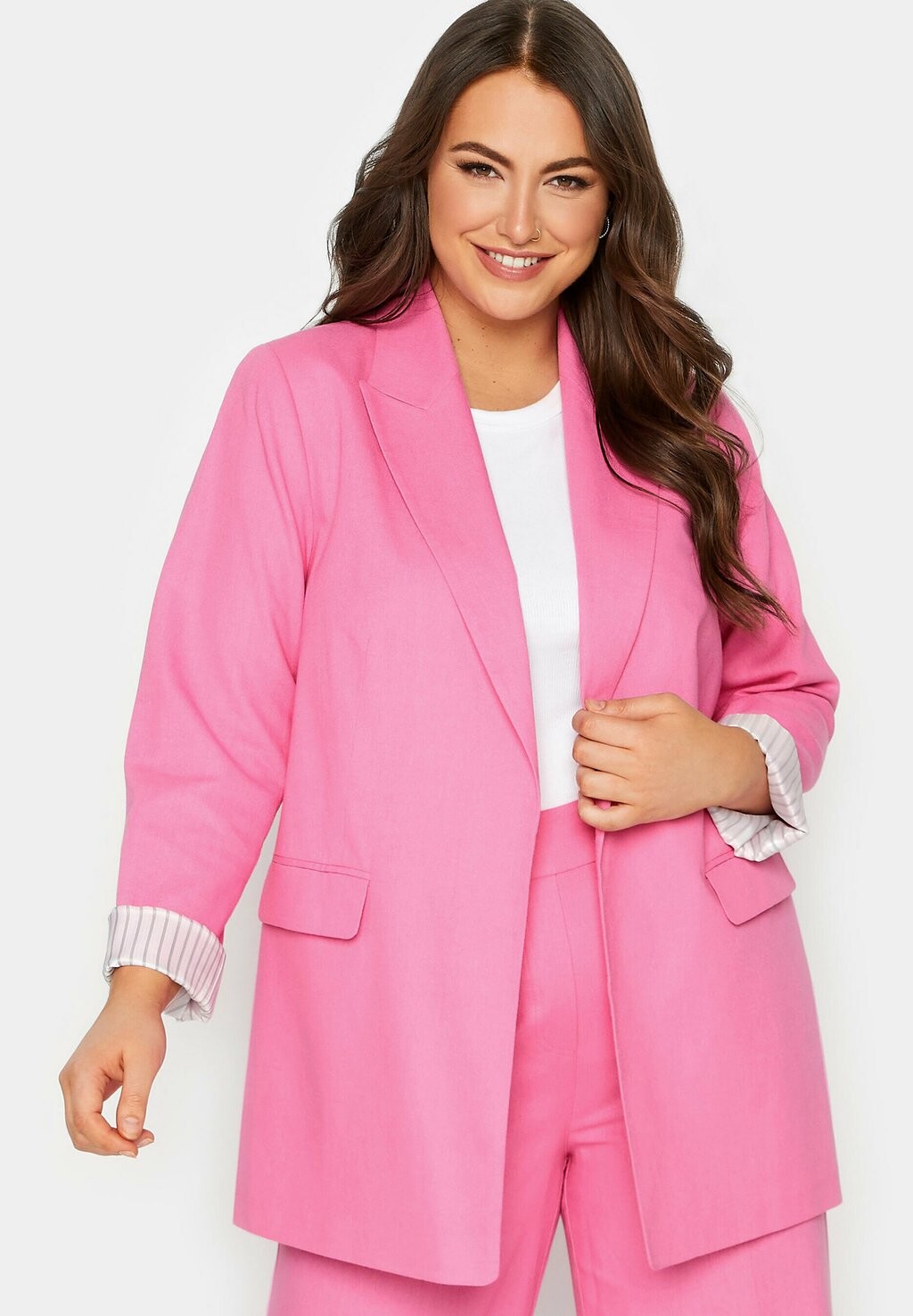 

Короткое пальто Yours Clothing, Розовый