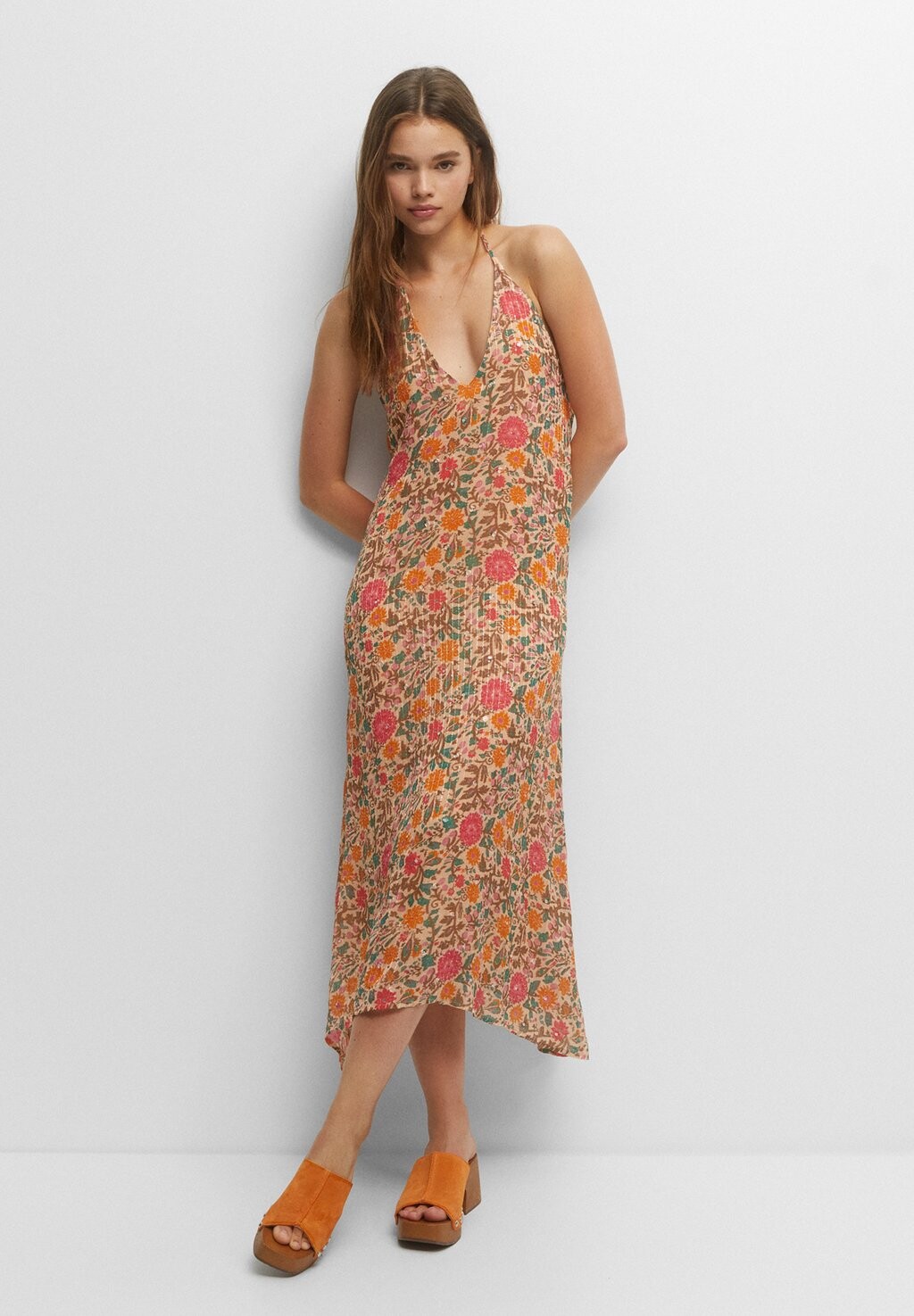 

Длинное платье PULL&BEAR, коралл