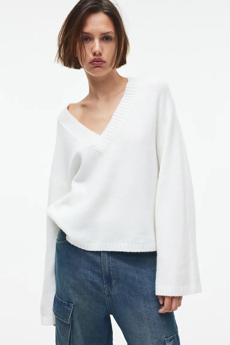 

Свитер с треугольным вырезом H&M, белый