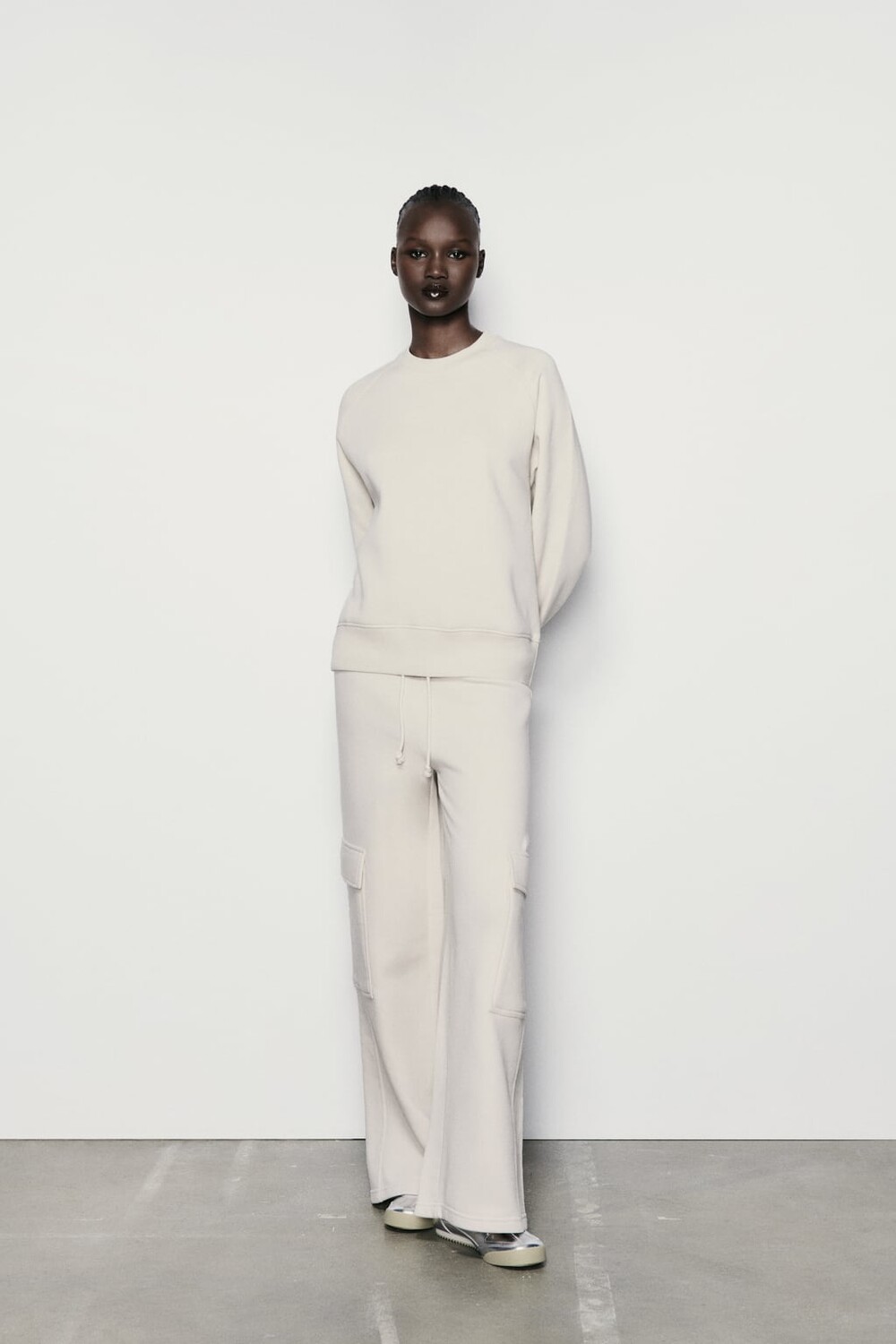 

Брюки грузовые прямые ноги ZARA, экрю