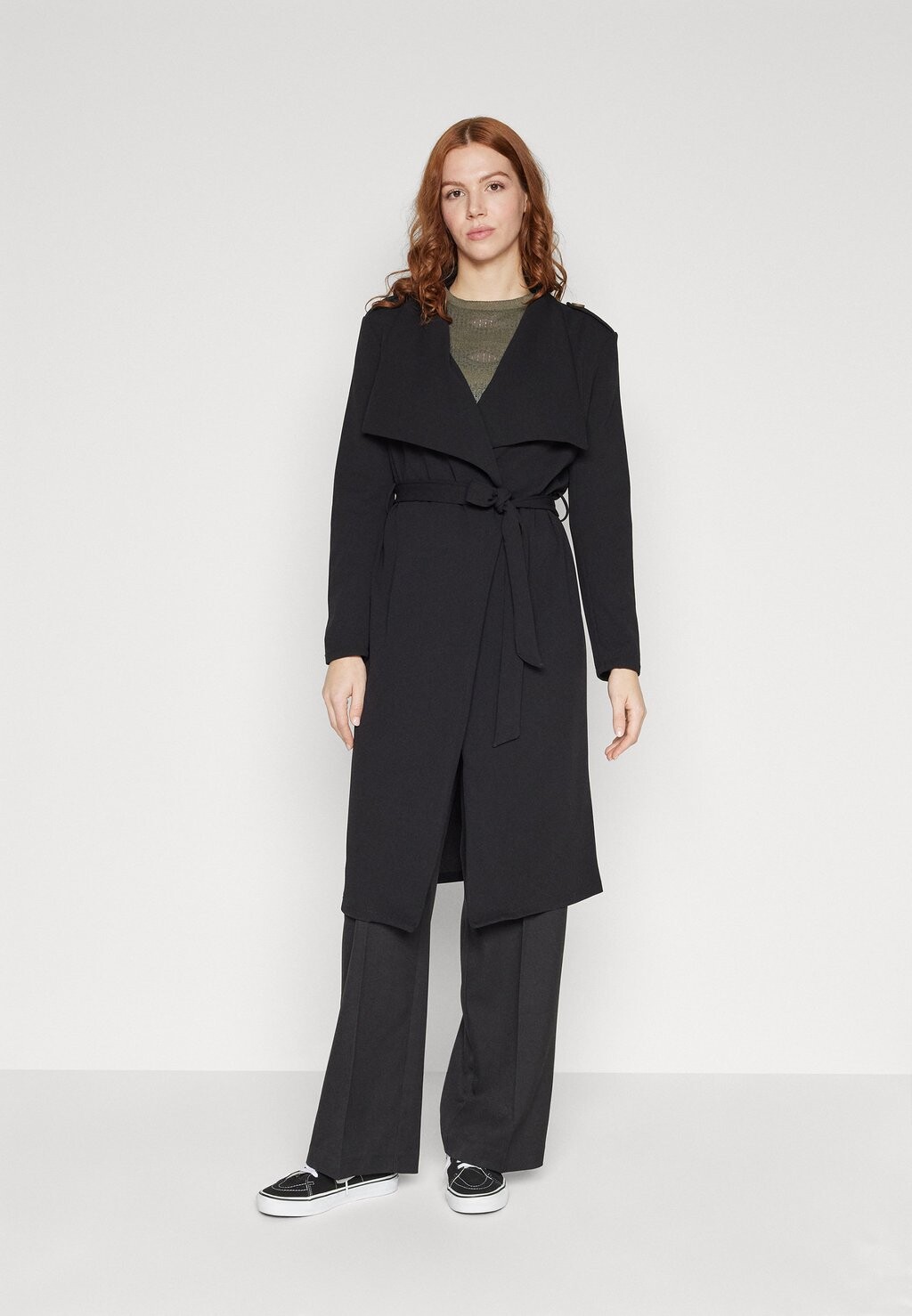 

Тренч VICLARA LONG DRAPY VILA, цвет black
