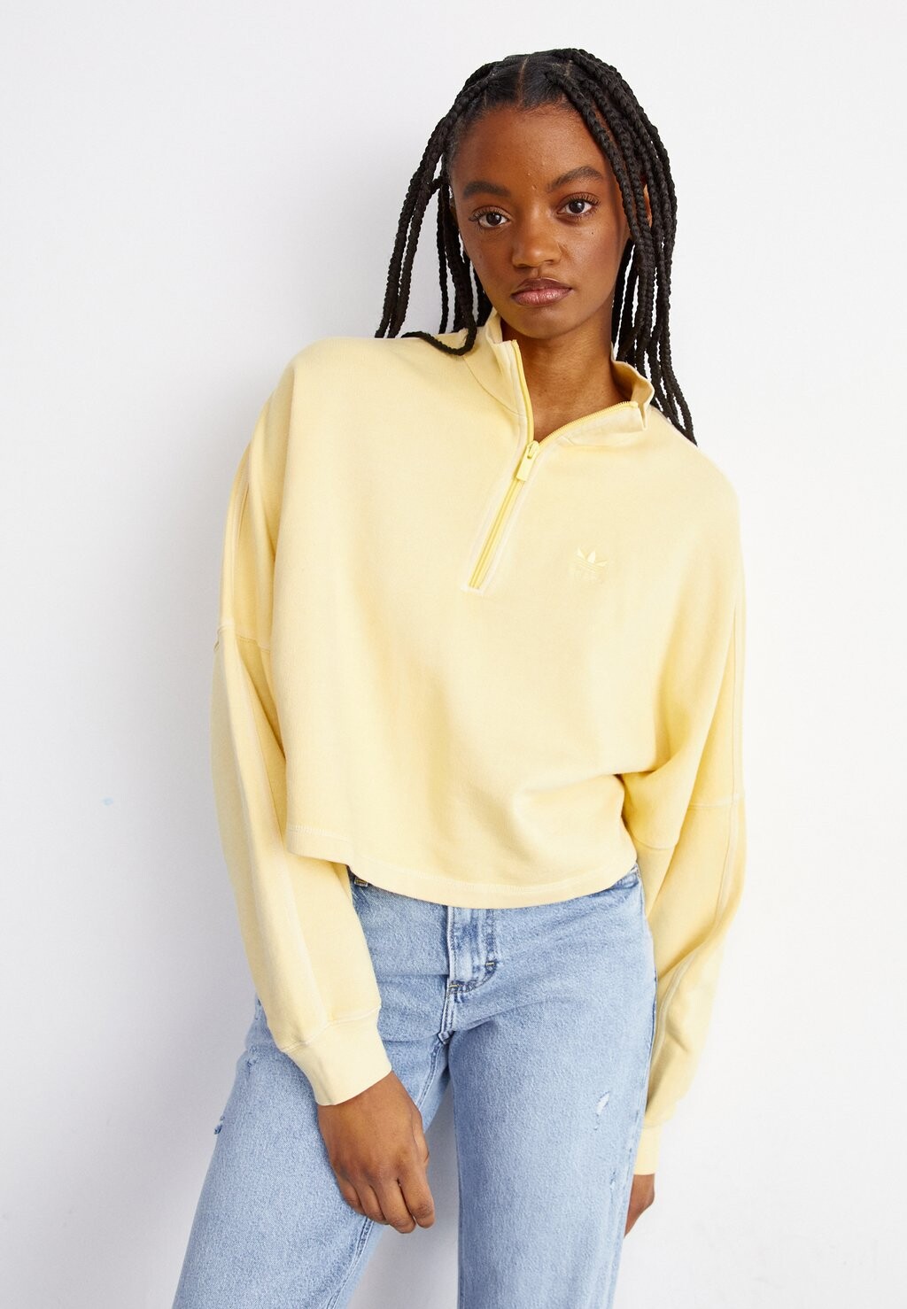 

Толстовка Essentials Plus Halfzip adidas Originals, цвет almost yellow