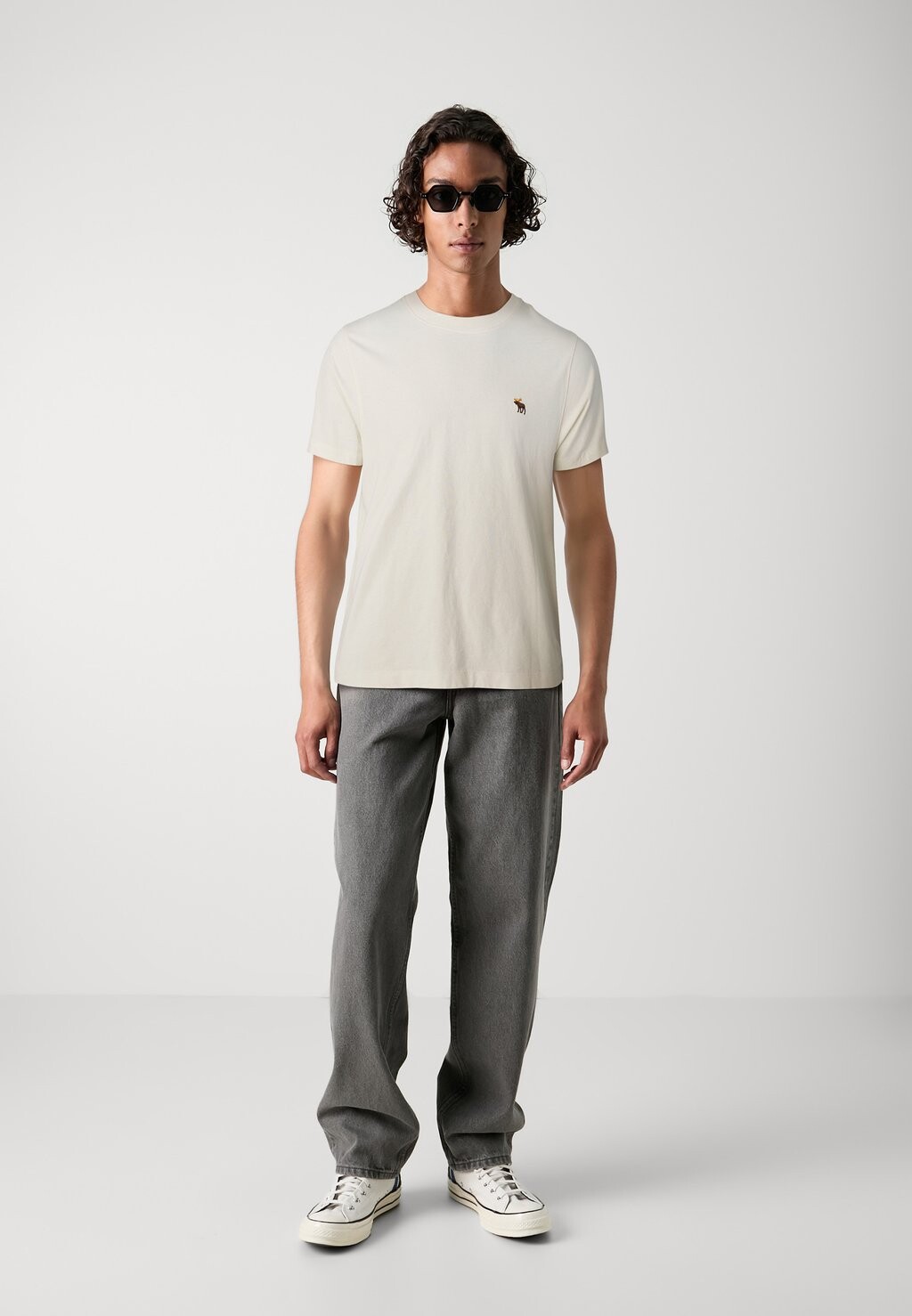

Простая футболка ICON TEE NEUTRALS 3 PACK Abercrombie & Fitch, белый