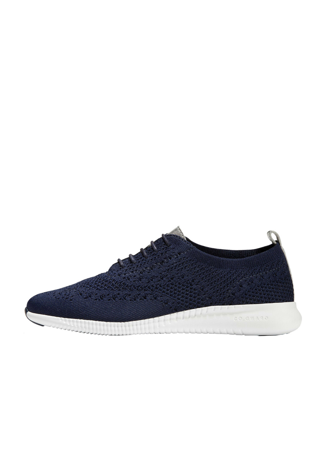 

Туфли Cole Haan Wingtip Oxford 2.ZERØGRAND, цвет marine blue stitchlite white