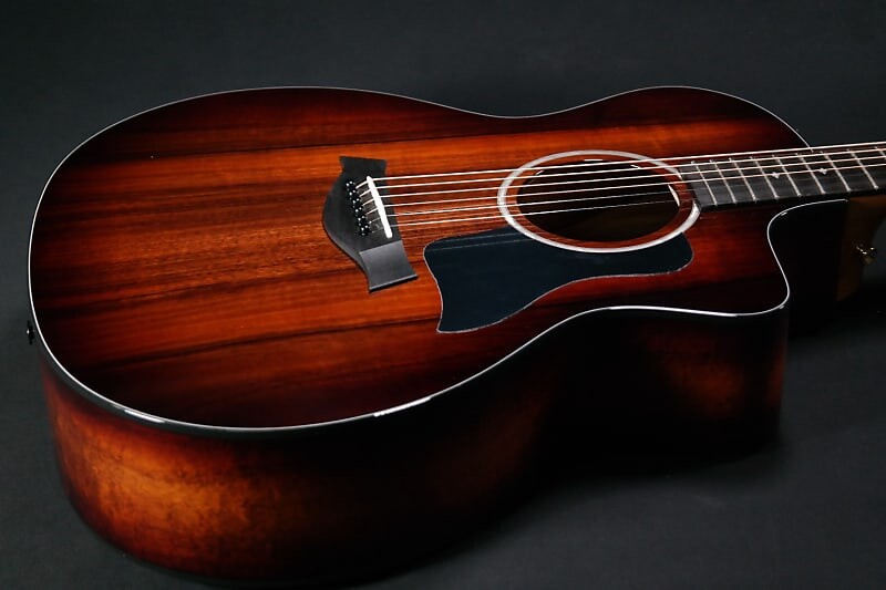 

Акустическая гитара Taylor 224ce Koa Deluxe GA Shaded Edge Burst - 3122