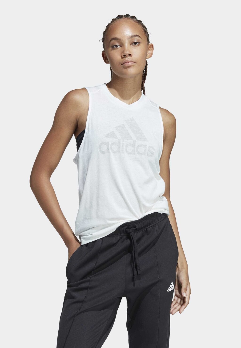 

Топ Adidas
