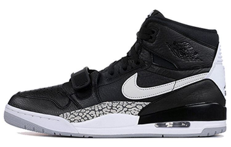 

Баскетбольные кроссовки Nike Air Jordan Legacy 312 черный/белый