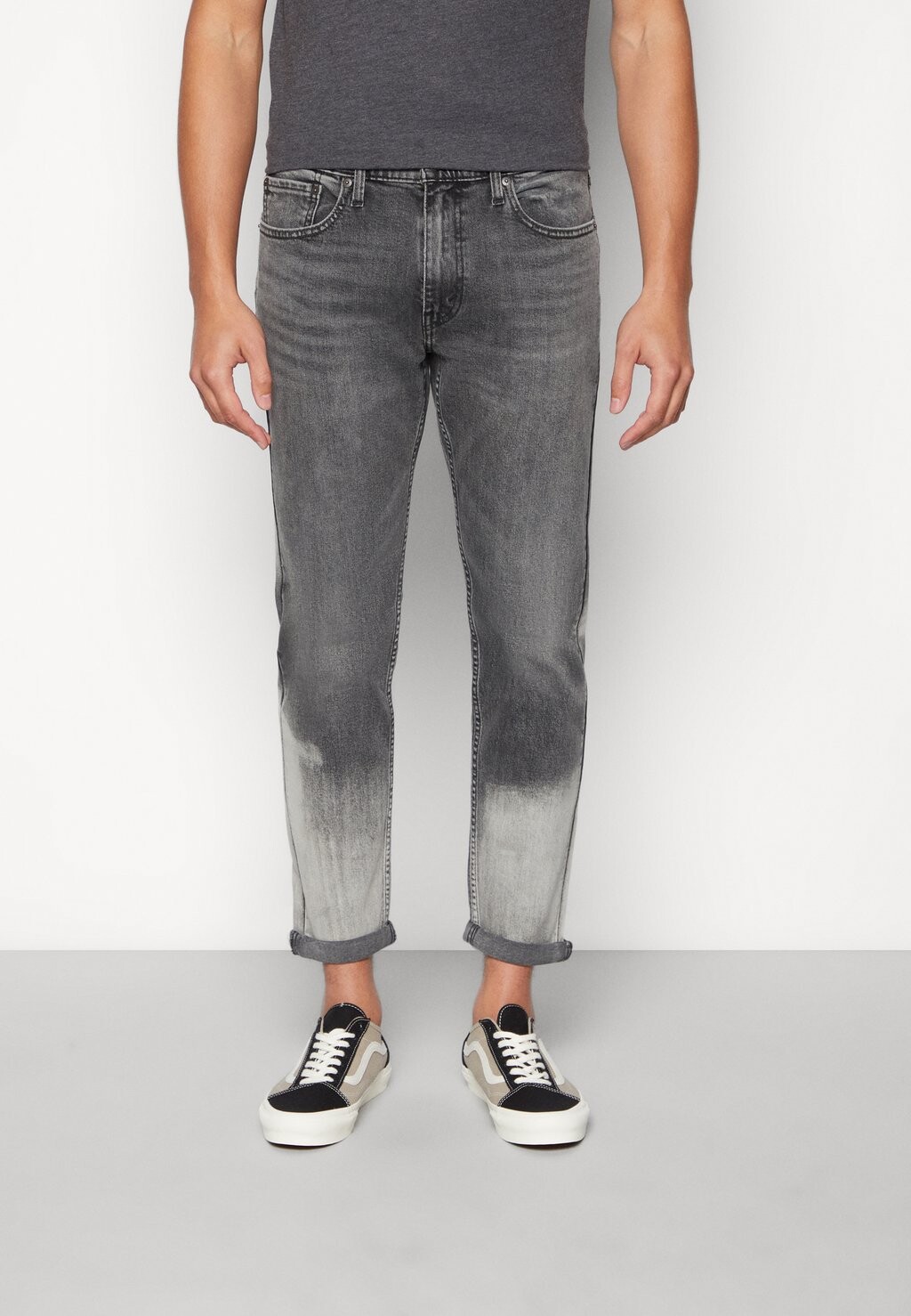 

Джинсы облегающего кроя Levi's