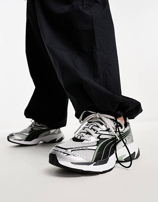 

Черно-зеленые кроссовки Puma Morphic