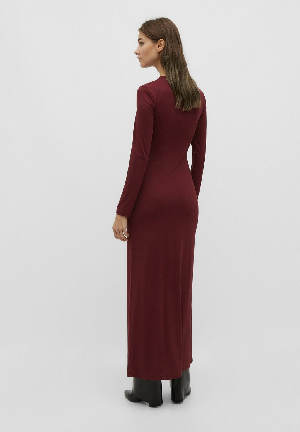 

Платье из джерси With Gathered Detail Stradivarius, цвет bordeaux