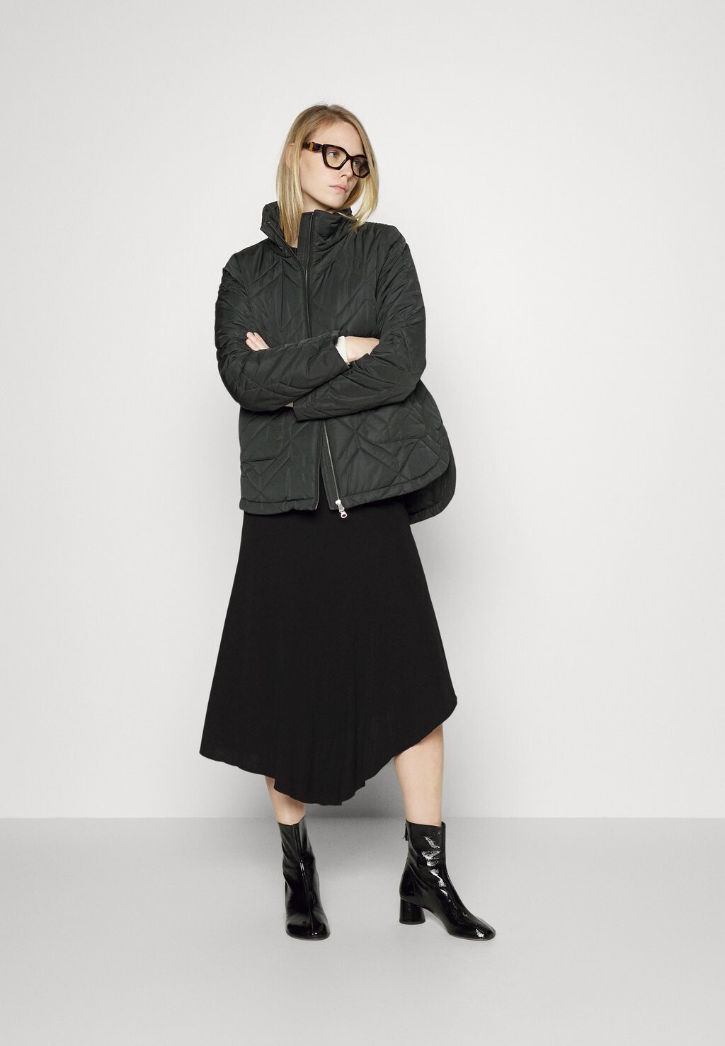 

Легкая куртка Barbour, черный