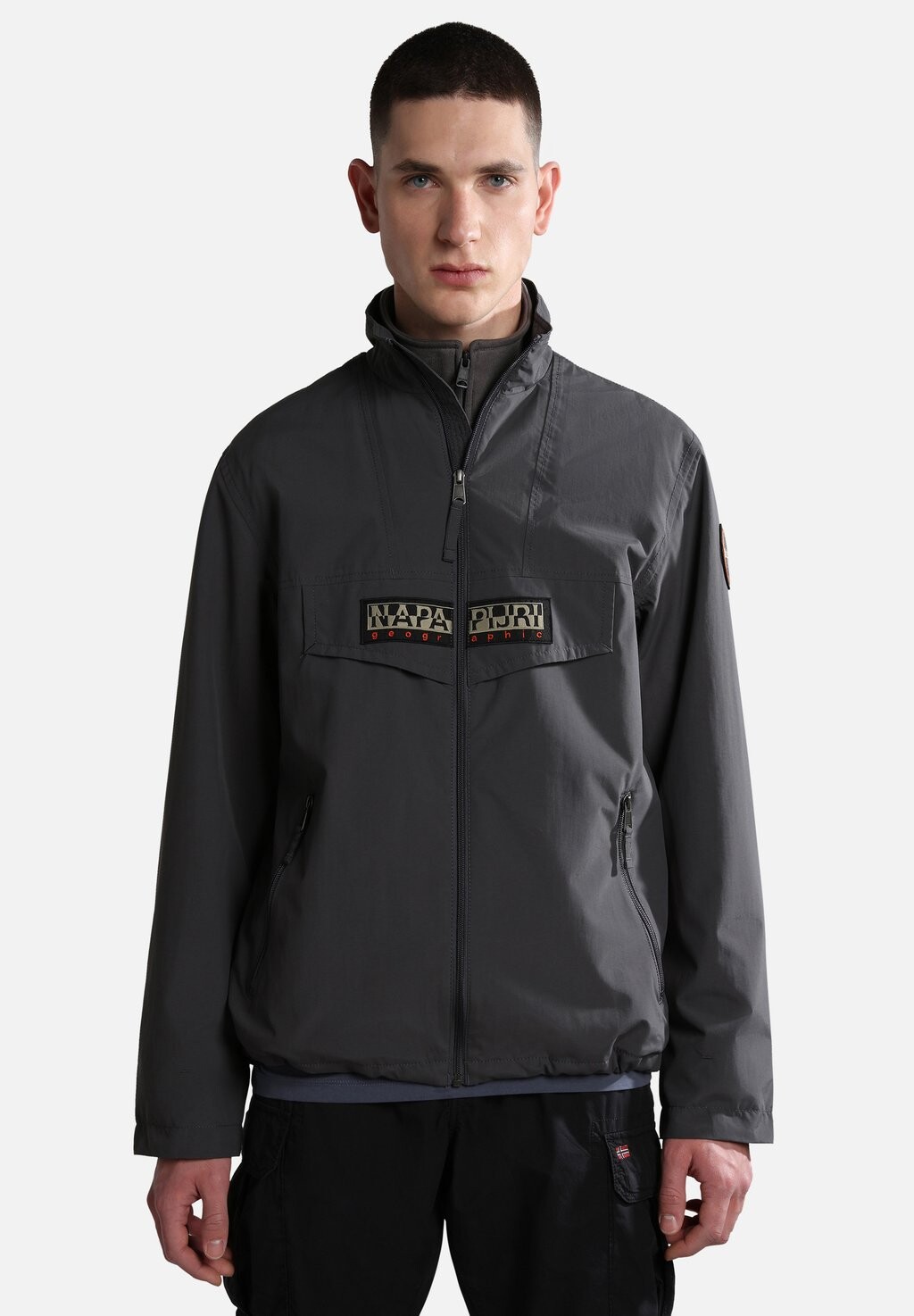 

Куртка Napapijri ОТКРЫТАЯ ПОДСТАВКА RAINFOREST, цвет dark grey solid
