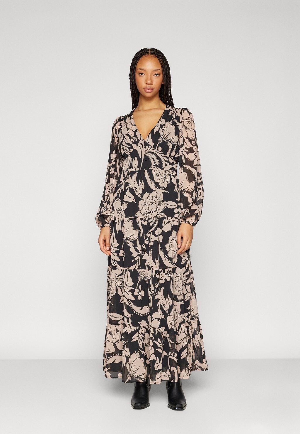 

Платье повседневное VMHOLLY DETAIL MAXI DRESS Vero Moda, цвет black/white