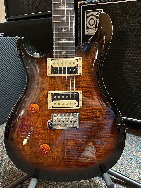 

PRS SE Custom 24 Lefty Black Gold Burst с сумкой