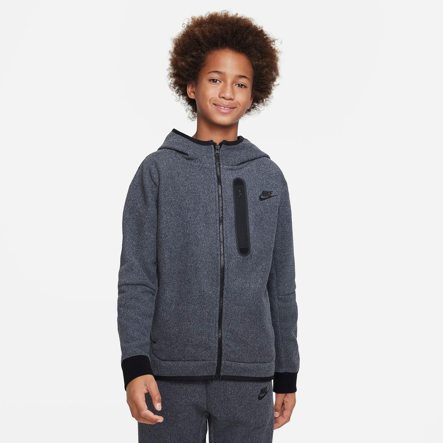 

Худи Nike Tech Fleece Winterized с молнией во всю длину для мальчиков, серый