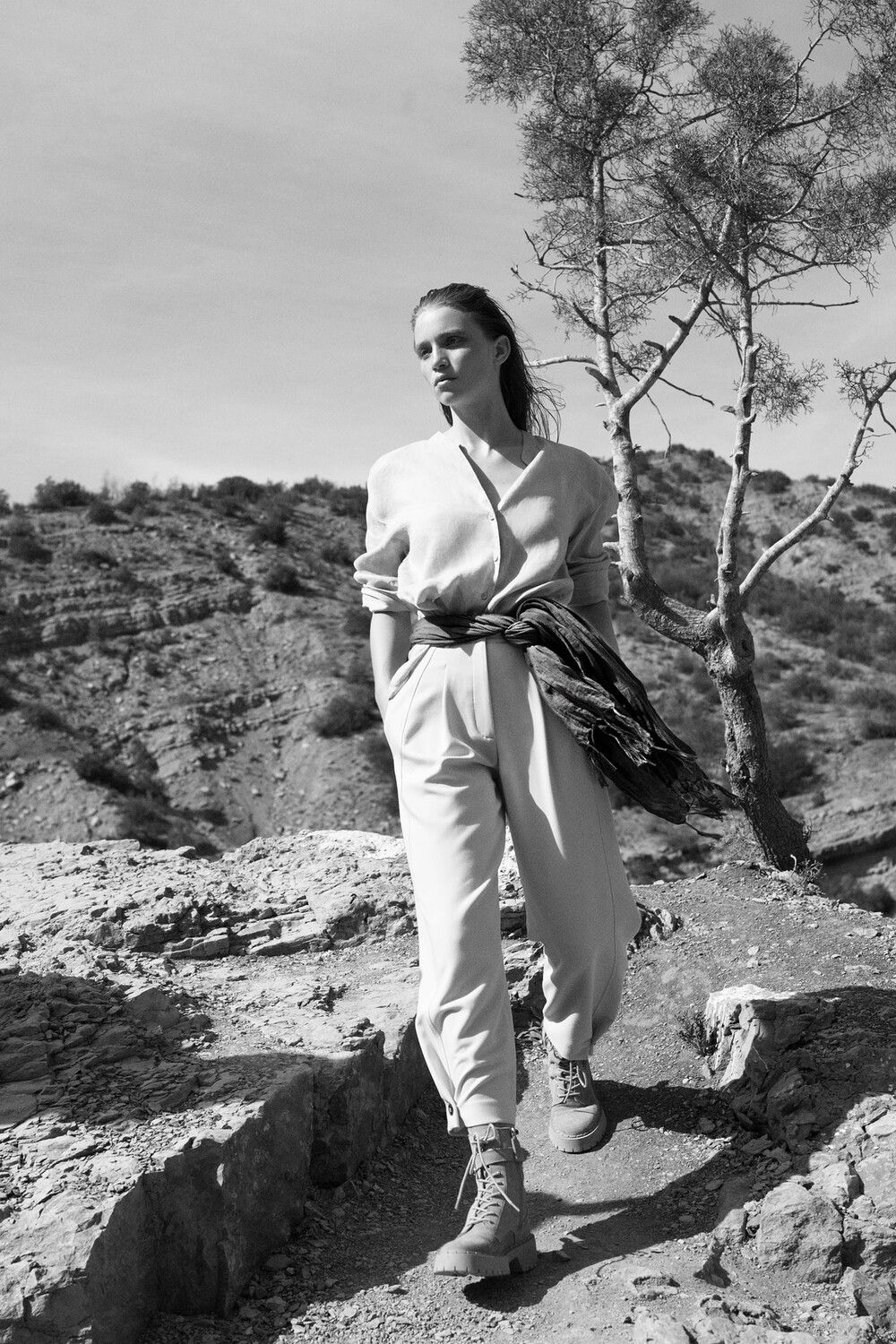 

Рубашка из льна асимметрич. ZARA, устричный белый