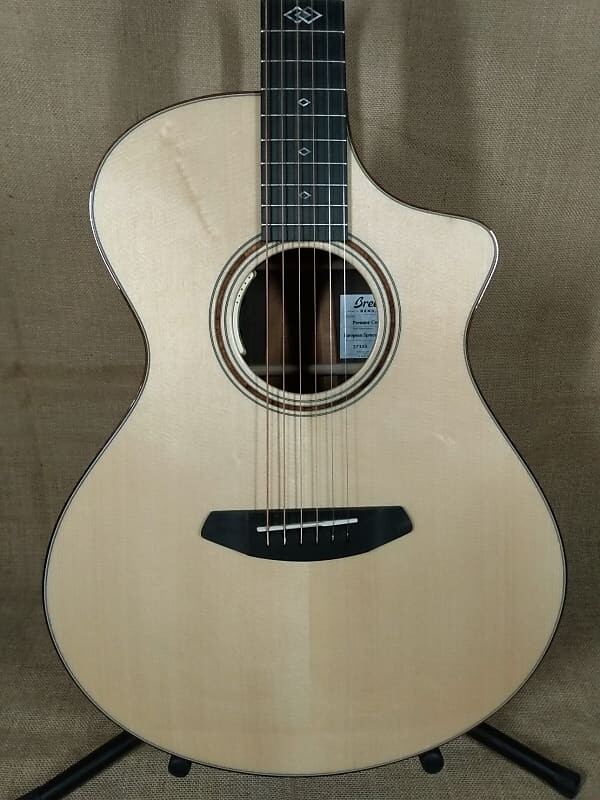 

Breedlove Premier Concert LTD Европейская ель Бразильский палисандр Premier Concert LTD Euro Spruce Brazilian Rosewood