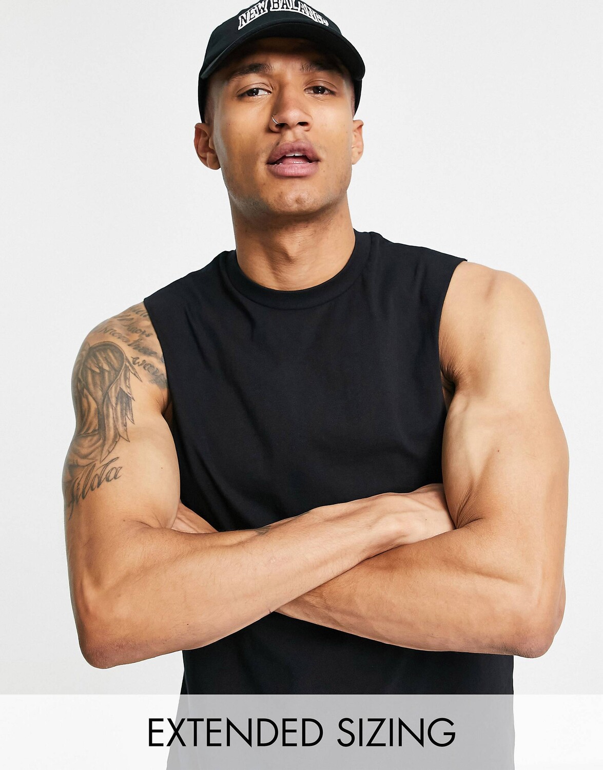 

Черный свободный жилет с заниженной проймой ASOS DESIGN - BLACK