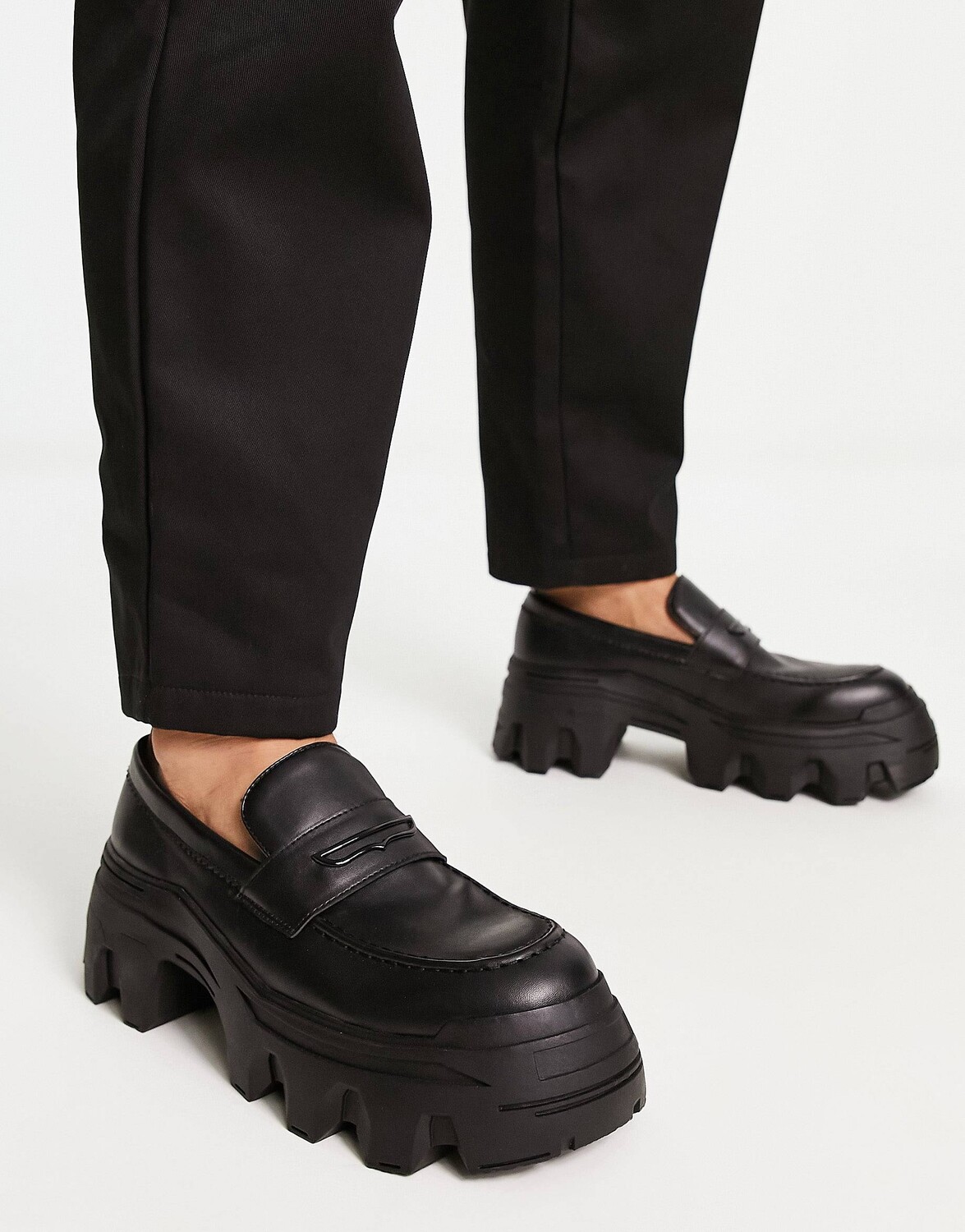 

Черные массивные лоферы из искусственной кожи ASOS DESIGN, Черный