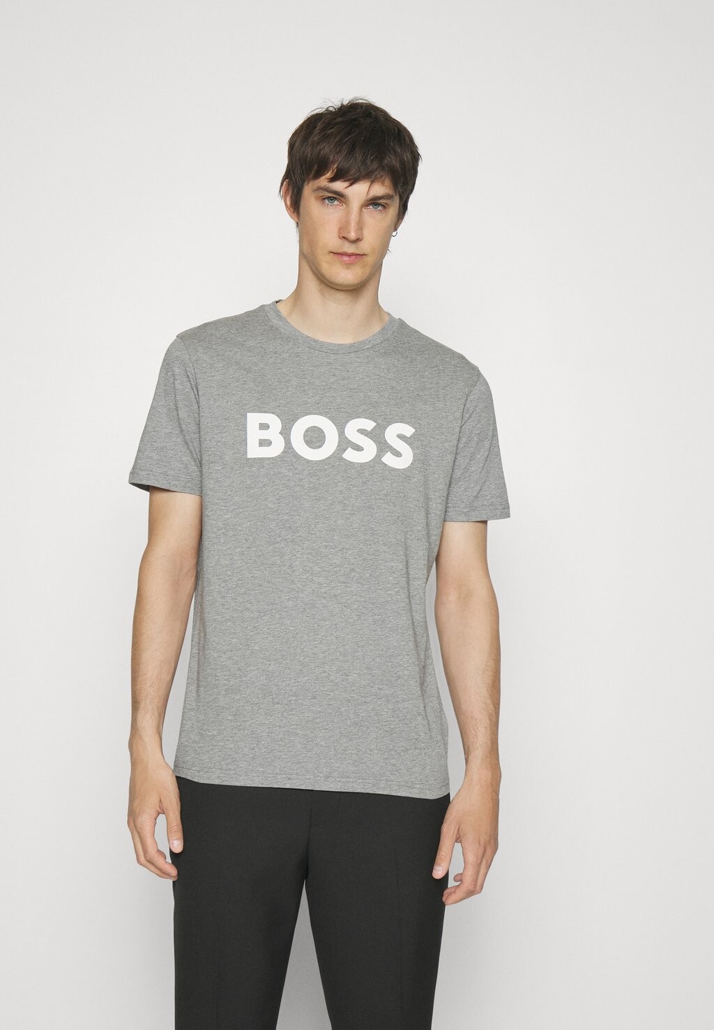 

Футболка с принтом BOSS, светло-серый