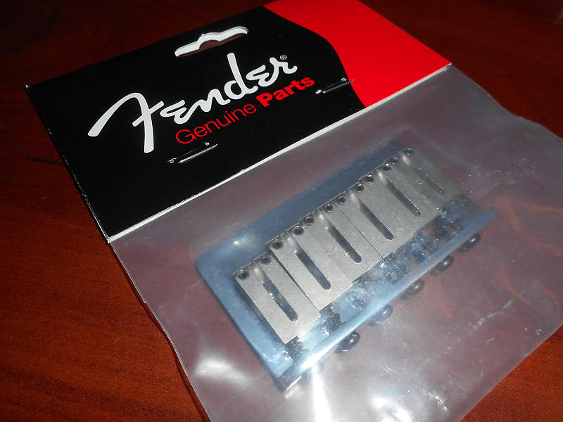 Оригинальный страт-бридж Fender American Standard, CHROME, 003-2909-049