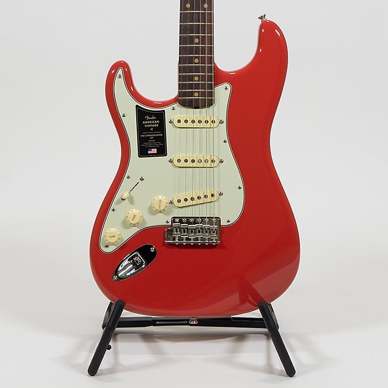 

Fender American Vintage II 1961 Stratocaster (для левшей) — Fiesta Red с палисандровой накладкой 0110260840