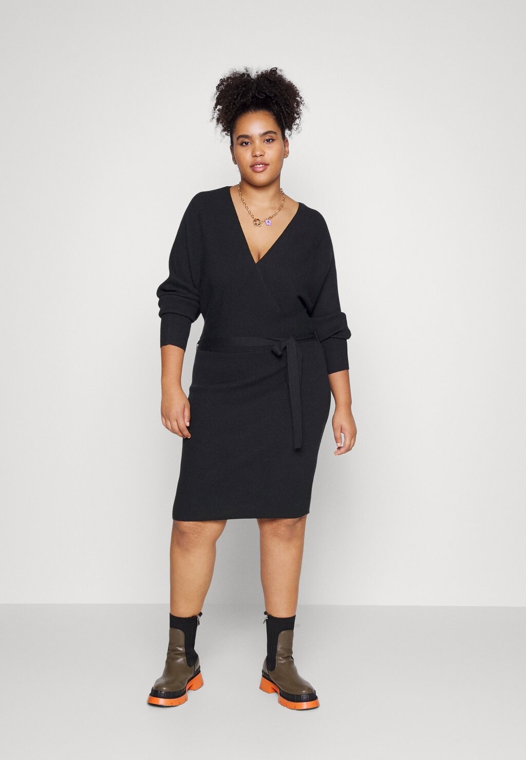 

Повседневное платье Vero Moda, черный