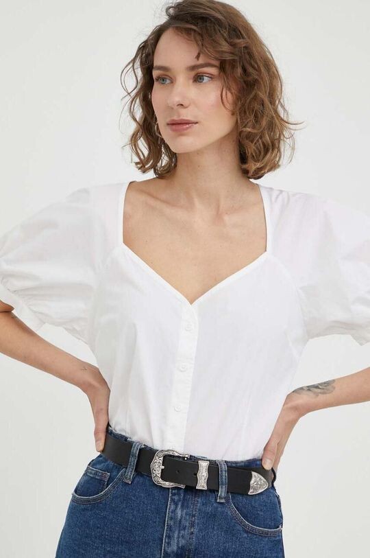 

Хлопчатобумажную рубашку Levi's, белый