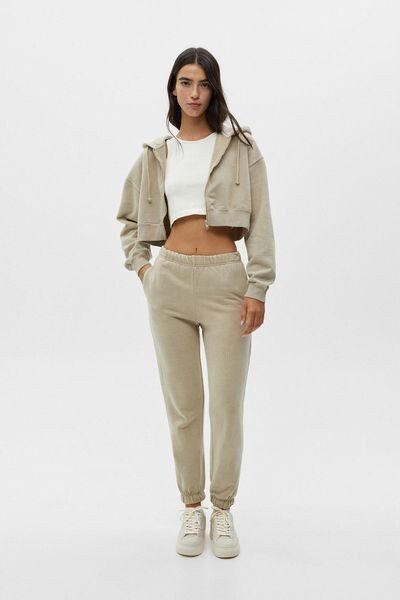 

Брюки-джоггеры базового цвета PULL&BEAR