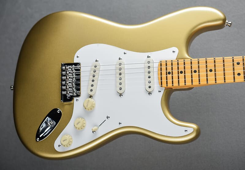 

Линкольн Брюстер Стратокастер Fender Lincoln Brewster Stratocaster
