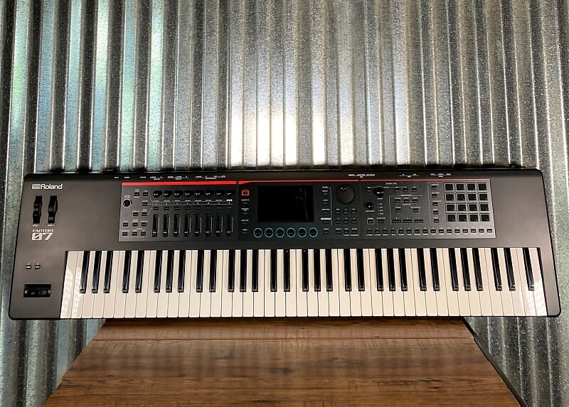 

Roland Fantom-07 76-клавишная музыкальная рабочая станция Клавиатура