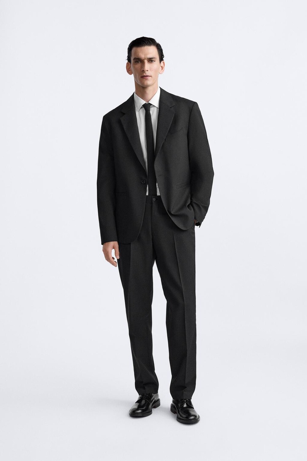 

Костюмный пиджак прямого кроя ZARA, черный